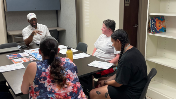 AHAwebsiteBanner345x188px3.png Mentoring mom attendees with Dr. Dunlap